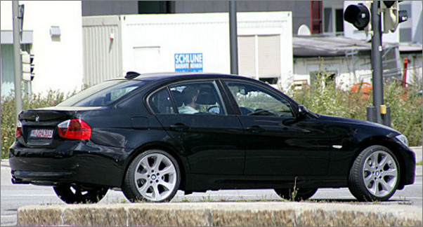 bmw_3-series_fl_spy3