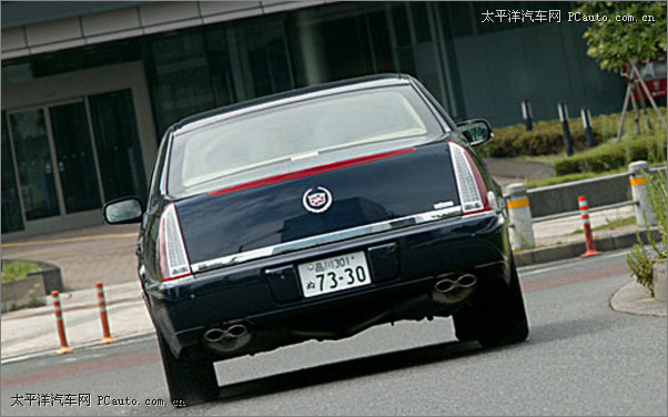 cadillac_dts