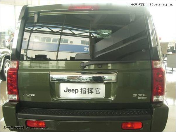 军绿色jeep指挥官越野车全国仅此二辆