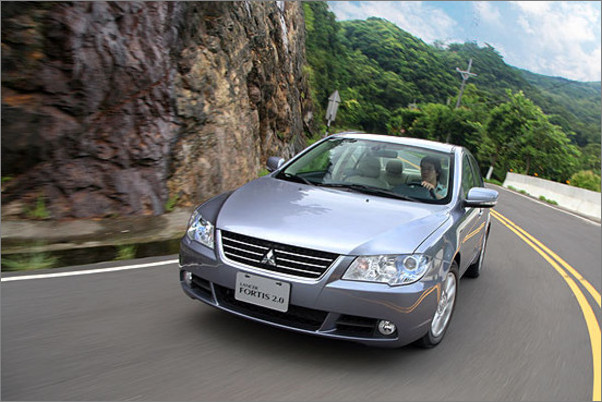 Mitsubishi Lancer Fortis 