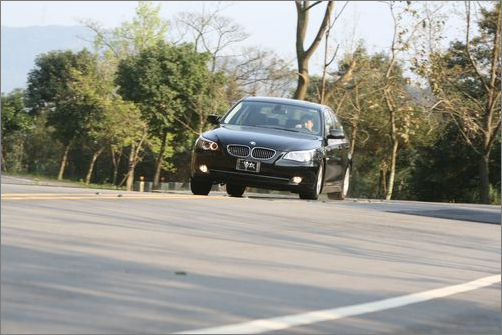 520I VS 520D