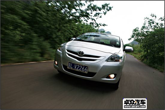 YVs Mazda2