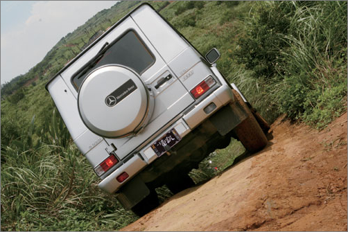 Land Rover Defender 90 VS
