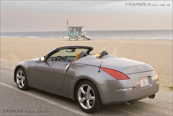 Nissan-350Z-Roadster