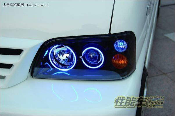 非常奢侈!长安之星变身豪华房车 非常奢侈!长安之星变身豪华房车