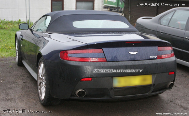 V12