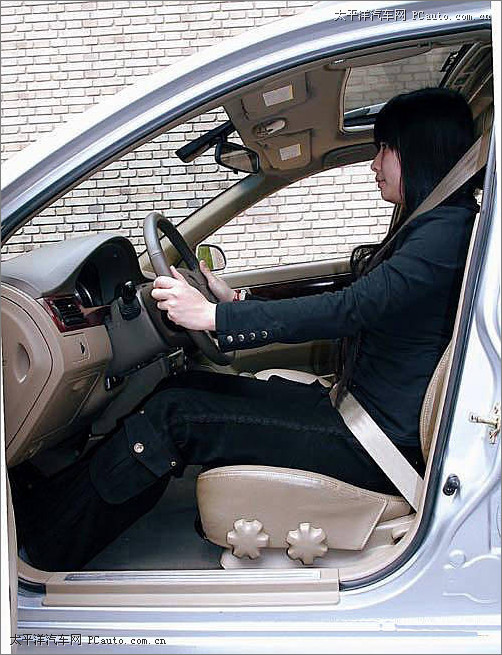 女性要这样做!6大安全驾车习惯一览