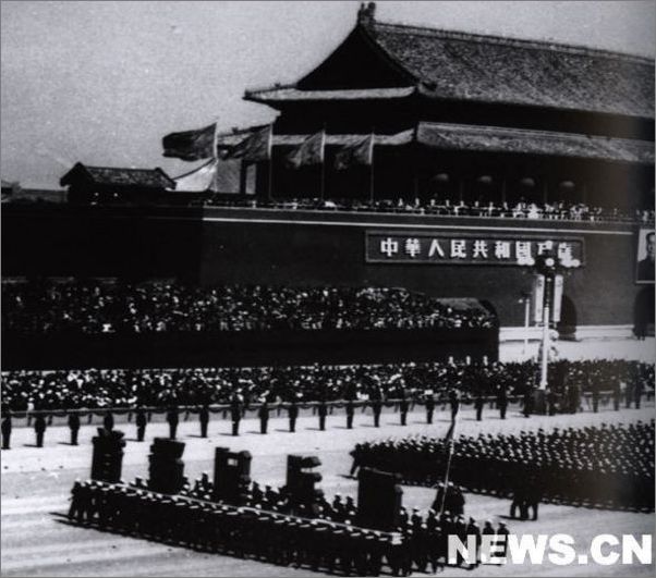 1949年国庆阅兵图片