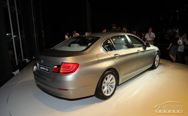 新款bmw 5系长轴距版