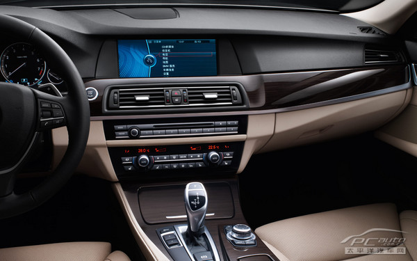 全新BMW 5系长轴距三款 领先型 登陆惠州高清图片
