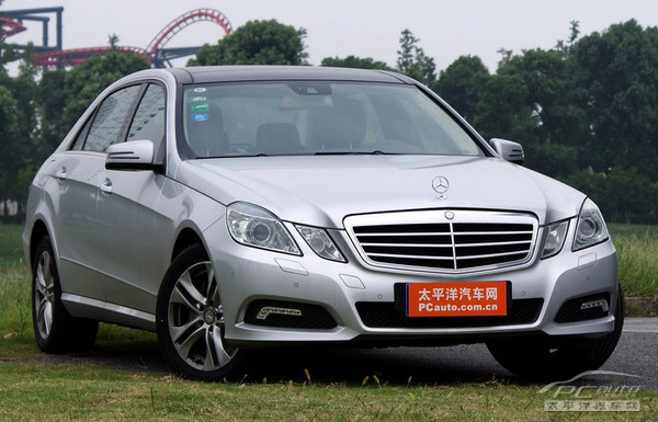 国产奔驰E300Li