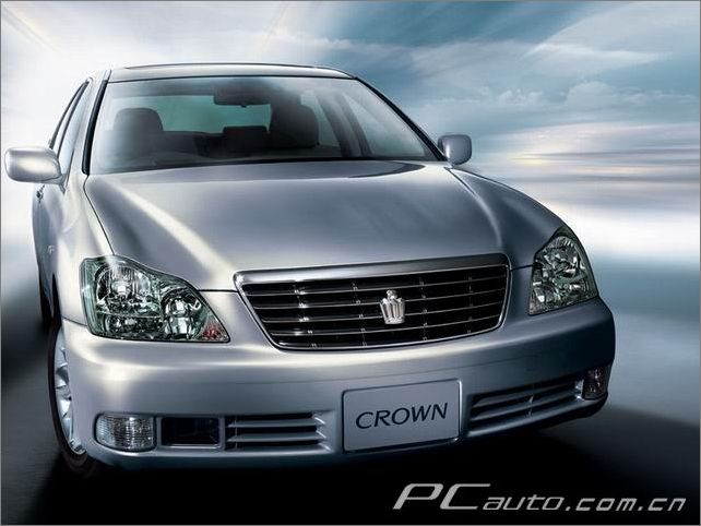 446824_yqtoyota_crown_w010.jpg