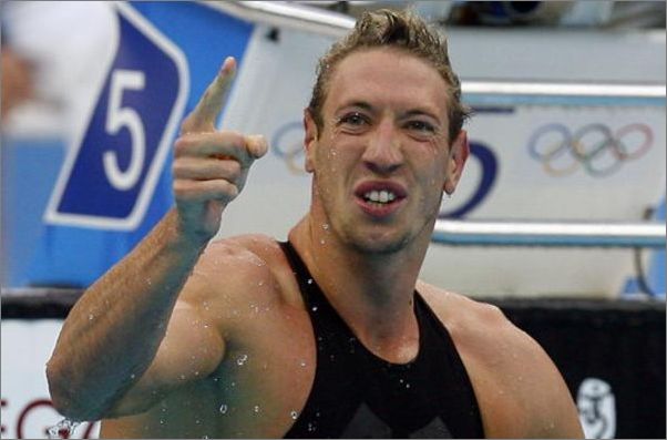 法国选手贝尔纳获得男子100米自由泳金牌