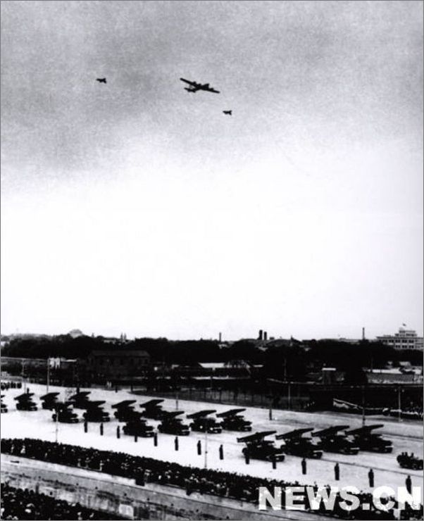 1949年阅兵飞机图片