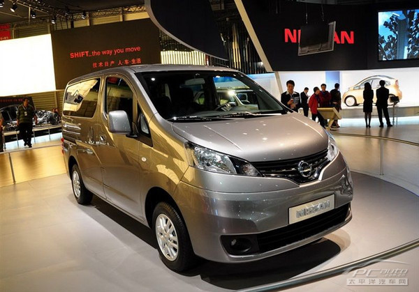 上海國際車展上的 鄭州日產 nv200